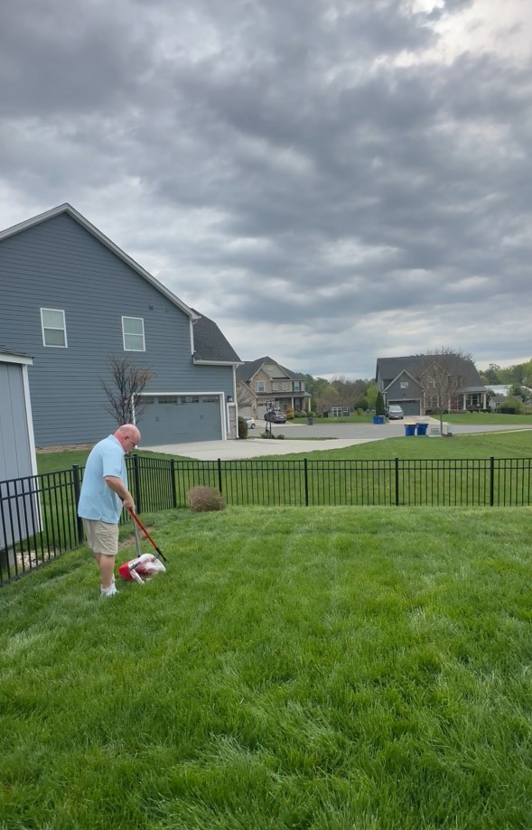 White Glove Scoopers Delivers Premier Dog Waste Removal Service in Mechanicsville, VA